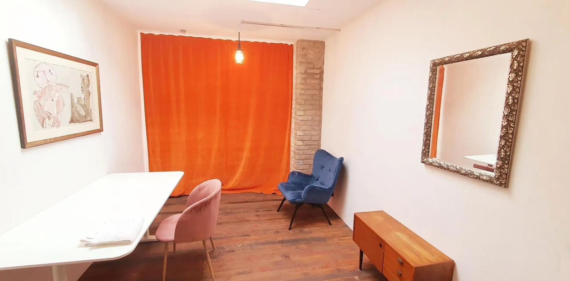 Helles Zimmer Im Loft MHG Duitsland